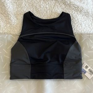 Lululemon hike to swim bra size 6